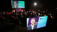 Fans MU dan Liverpool Berbaur di Meet &amp; Greet Michael Owen dengan Vidio