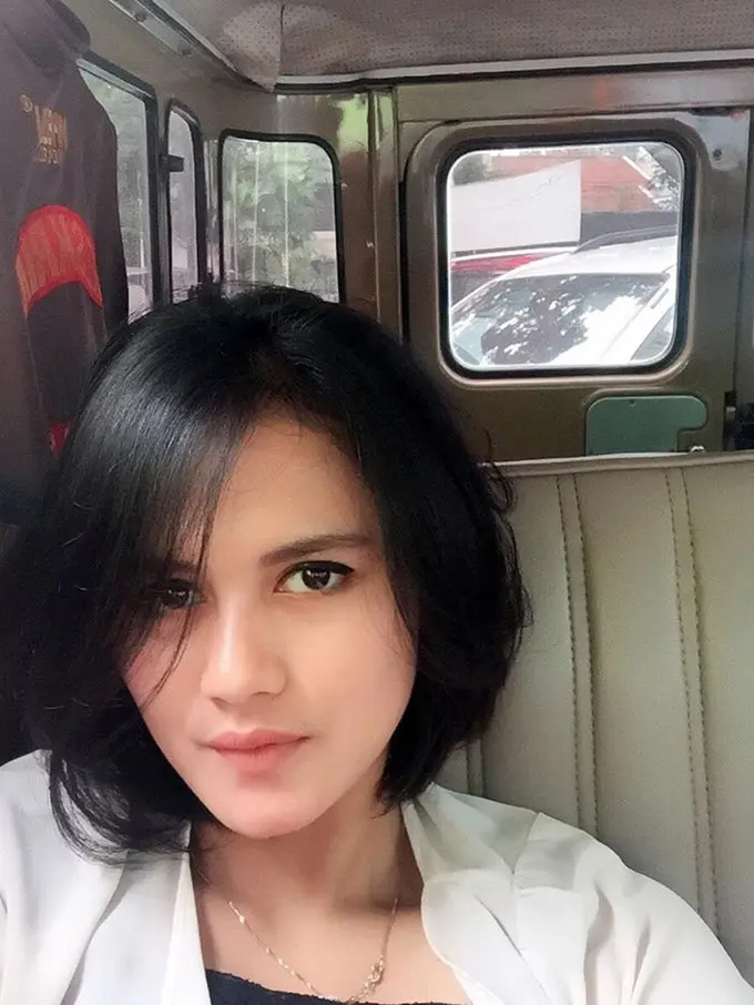 [Bintang] Tak Berseragam, Ini Sederet Potret Cantik Bripda Ismi Aisyah