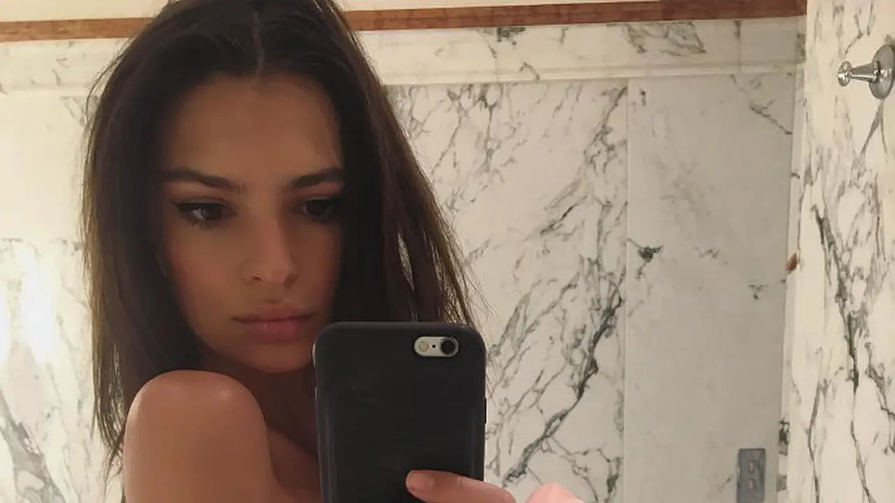 Dukung Kim Kardashian, Seleb Wanita Ramai-ramai Unggah Foto Bugil