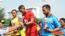 Citizen6, Jakarta: Tim Sepak Bola Kormar berhasil memperebutkan gelar juara satu setelah mengalahkan Tim Sepak Bola Mabesal pada pertandingan Final Sepak Bola Porwilbar di Stadion Trisila Mabesal, Cilangkap, Kamis(14/6). (Pengirim: Komardispen).