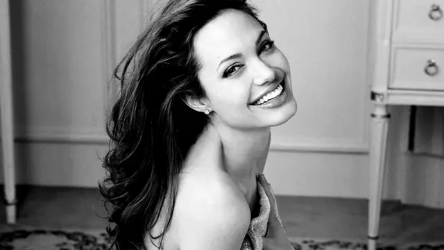 Angelina Jolie