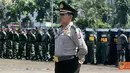Citizen6, Bandung: Operasi Lilin dalam rangka pengamanan Natal 2011 dan menyambut Tahun baru 2012, dimulai Jum’at (23/12) sampai Minggu (1/1) 2012, akan melibatkan 12.492 dari Polda Jabar yang dibantu TNI dan unsur terkait lainnya. (Pengirim: Pendam3)
