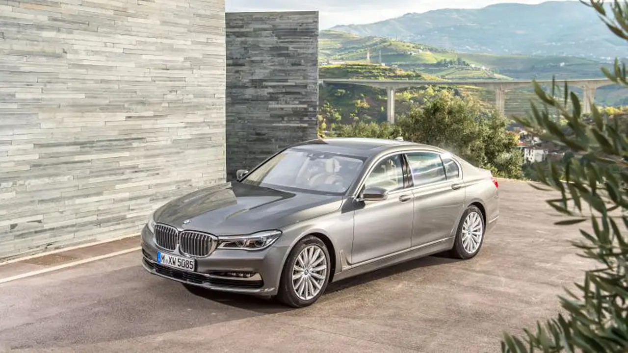 All New BMW 7 Series Lakoni Debut, Paling Murah Rp 2 Miliar