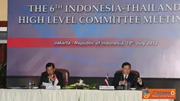 Citizen6, Jakarta: TNI dan AB Kerajaan Thailand menggelar Sidang ke - 6 ITHLC 2012, di Hotel Borobudur Jakarta, Rabu (18/7). (Pengirim: Badarudin Bakri).