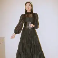 Isyana Sarasvati (Instagram @isyanasarasvati)