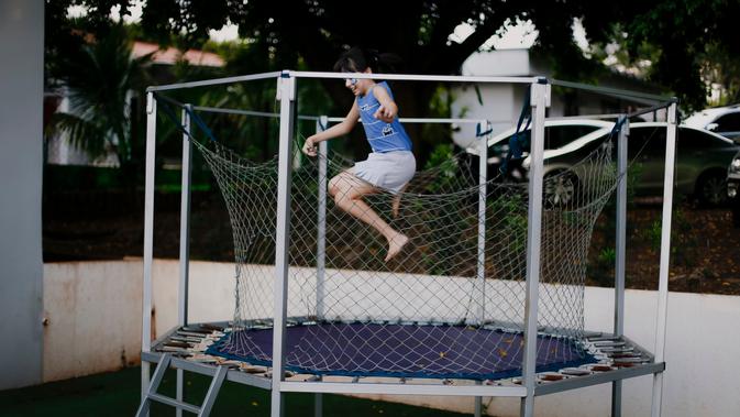 trampolin (Photo by Vidal Balielo Jr. from Pexels)