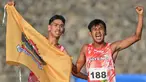Atlet atletik kontingen Jawa Tengah Ammar Hudzaifah (kanan) bersama rekannya Muhammad Fadli Yusriadi (kiri) melakukan selebrasi usai memasuki garis finis pada laga cabor Atletik nomor 1500 meter (T37) Putra Pekan Paralimpiade Nasional (Peparnas) XVII di Stadion Atletik Sriwedari, Surakarta, Jawa Tengah, Senin (7/10/2024). (PB PEPARNAS XVII/Wawan H Prabowo)