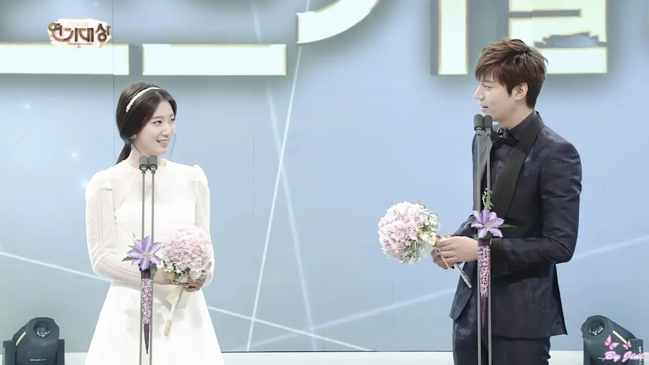  Park Shin Hye Diam-diam Mengidolakan Lee Min Ho