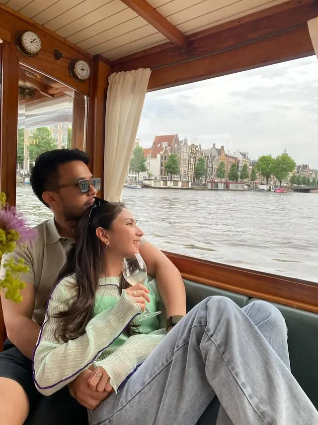 Momen Romantis Jessica Mila dan Yakub Hasibuan yang Tampil Photogenic (Instagram/@jscmila)