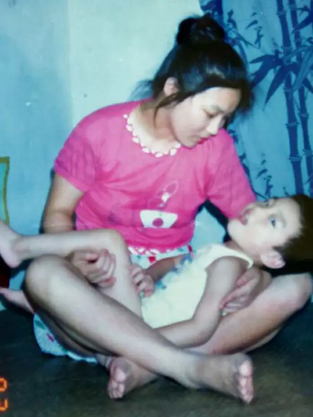 [Bintang] Sempat Dianggap Lemot, Pria Ini Justru Berhasil Masuk Harvard