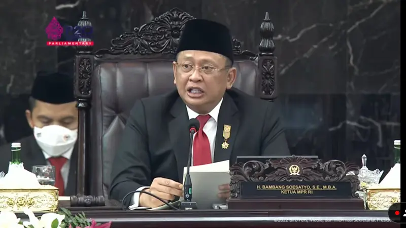 Ketua MPR Bambang Soesatyo atau Bamsoet salam sidang tahunan MPR-RI