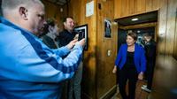 Maura Healey terpilih jadi gubernur lesbian pertama di AS. (AFP)