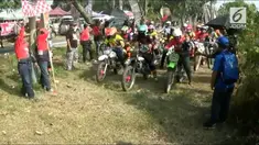 Menjelajahi jalur terjal dan ekstrim, menjadi tantangan dan sensasi tersendiri bagi para penggila motor trail.