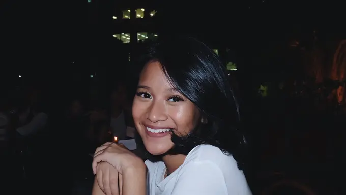 [Bintang] Siti Adira Kania