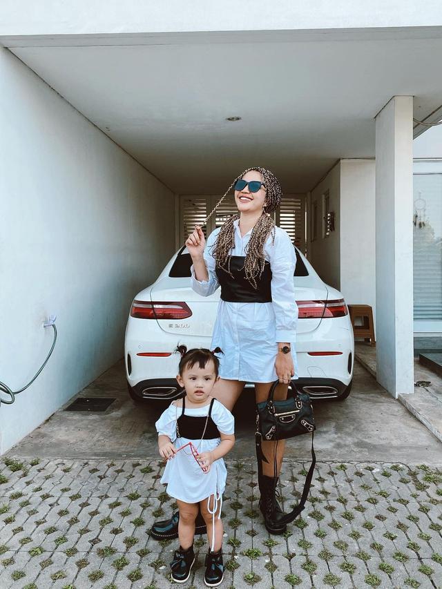 Potret Eriska Nakesya dengan Gaya Rambut Cornrow, Curi Perhatian. (Sumber: Instagram/eriskanakesya)