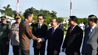 Jokowi bertolak ke Abu Dhabi, UEA melalui Lanud Halim Perdanakusuma, Jakarta Timur, Minggu (12/1/2020). (dok. Biro Pers Sekretariat Presiden)