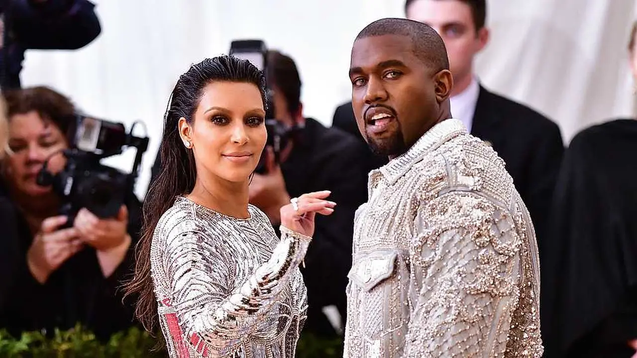 [Bintang] Kim Kardashian - Kanye West