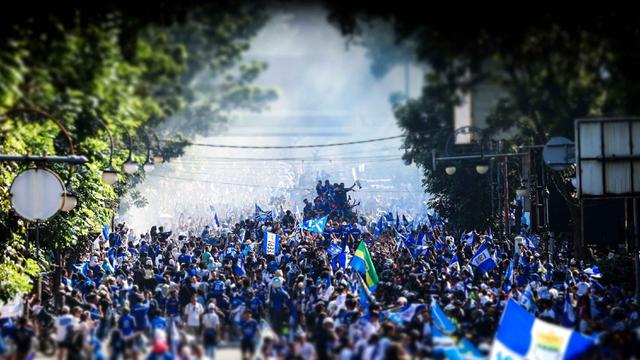 Rayakan Gelar Juara BRI Super League 2025/2026, Bandung Lautan Biru