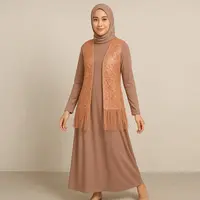 Outer Brokat tanpa Lengan untuk Gamis, Praktis dan Hasilnya Mewah (Foto: ChatGPT)