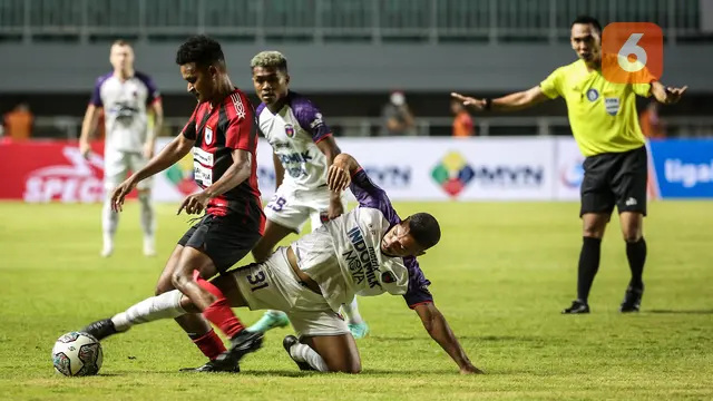 BRI Liga 1 2021: Persipura Jayapura vs Persita Tangerang