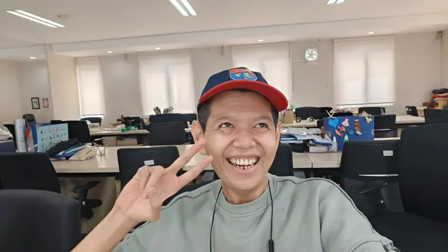 Hasil foto selfie dengan kamera 32MP Oppo Find N2 Flip (Liputan6.com/Aditya Eka Prawira)