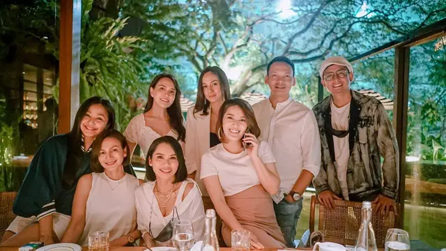 7 Momen Makan Malam Para Pemain Sinetron Suci Dalam Cinta