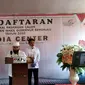 Pasangan Helmi Hasan - Muslihan DS memenuhi seluruh kelengkapan administrasi saat mendaftar ke KPU Bengkulu dan berhak melanjutkan tahapan berikutnya. (Liputan6.com/Yuliardi Hardjo)