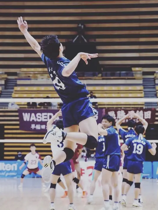 Ia terpilih untuk tim voli nasional pria Jepang untuk pertama kalinya pada bulan Februari. Setelah lulus, Ran Takahashi resmi jadi mahasiswa di Nippon Sport Science University sejak 2020 lalu. Dok. Instagram @ran.volleyball0902