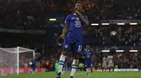 Raheem Sterling yang kini tengah menjalani musim kedua bersama Chelsea setelah meninggalkan Manchester City tercatat memiliki koleksi 27 gol di Liga Champions Manchester City dan Chelsea. Bersama Liverpool, Manchester City dan Chelsea, Raheem Sterling telah tampil dalam 82 laga di Liga Champions selama 9 musim berturut-turut, 2014/2015 hingga 2022/2023. (AFP/Adrian Dennis)