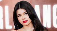 Maria Theodore pada jumpa pers Vidio Original Series Jalinan Terlarang, Kamis (25/9/2025). (dok. Vidio)