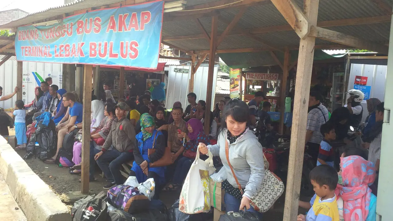 20160704-mudik-jakarta-lebak bulus