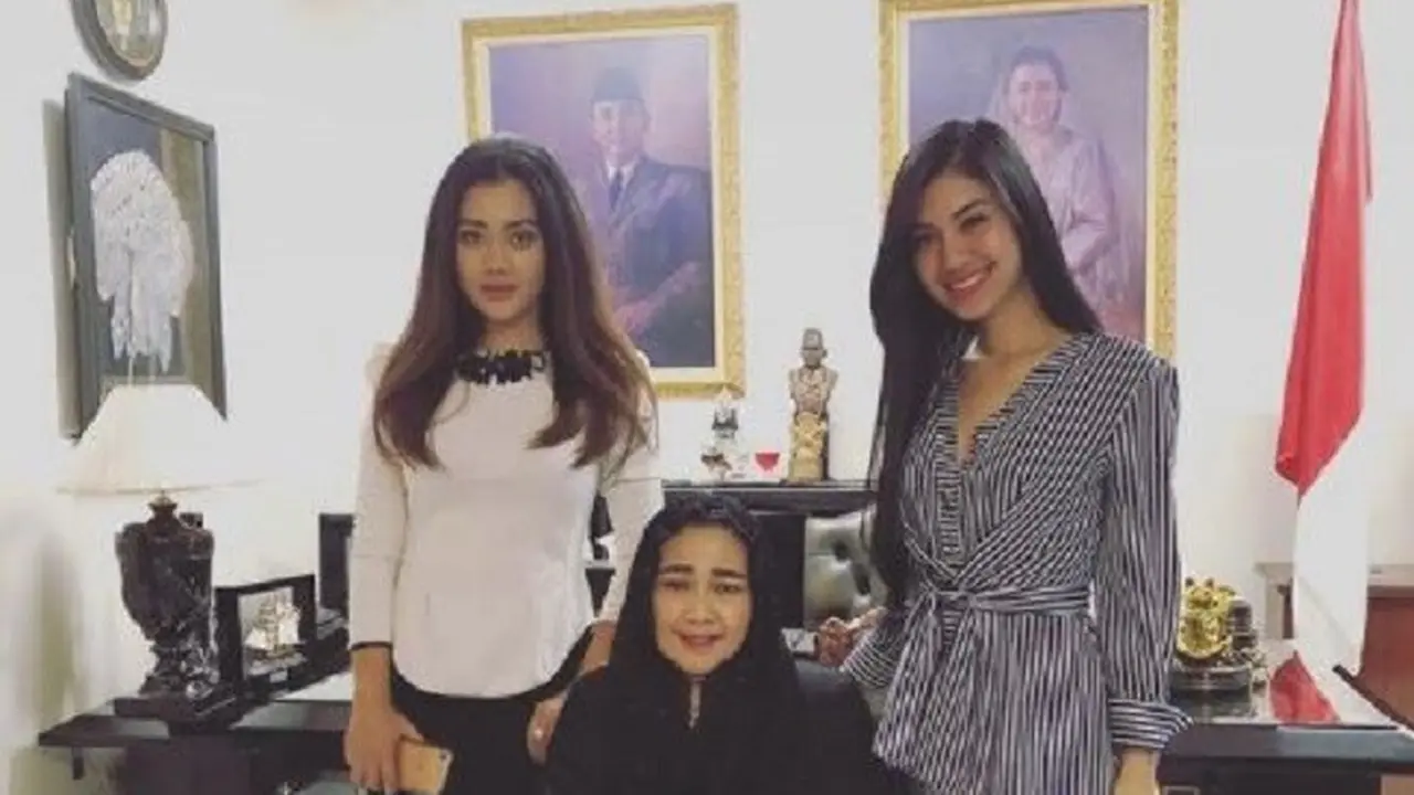 Della Perez - Rachmawati Soekarnoputri (Foto: Instagram/@dellaperez)