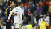 Harry Kane Kegirangan Dapat Jersey Ronaldo