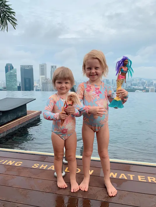 <p>Tak hanya menggemaskan, Allie dan Ollie juga dikenal dengan parasnya yang cantik. Mereka juga mempunyai warna mata yang indah. [Foto: Instagram.com/marissaln]</p>