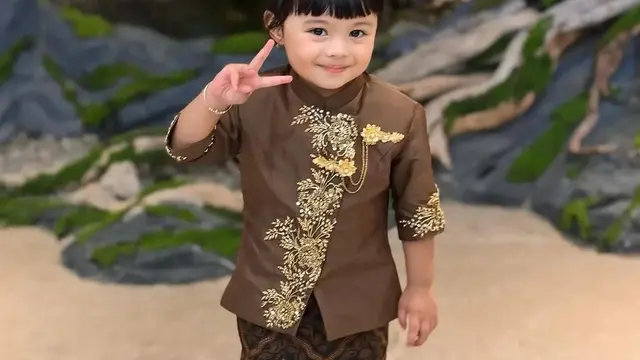 Model Kebaya Anak ala 7 Artis yang Elegan dan Trendi, Pas Buat Hadiri Acara Penting