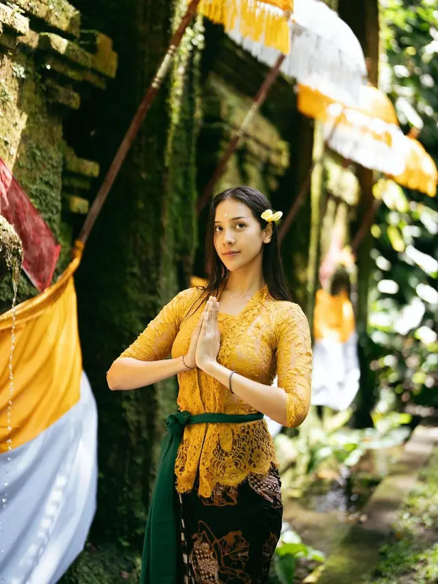 Anya Geraldine