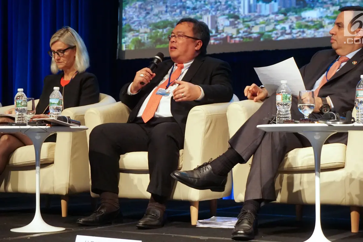PHOTO:  Kepala Bappenas Bahas Pengentasan Kemiskinan di World Bank Annual Meeting