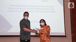 Melalui Nota Kesepahaman, Garuda Indonesia menjadi maskapai utama bagi 50 ribu anggota HIPMI diseluruh Indonesia untuk perjalanan dinas maupun non dinas. Kerjasama tersebut meliputi penerbangan berjadwal, charter, serta penerbangan cargo domestik maupun internasional. (Liputan6.com/HO/Wedi)