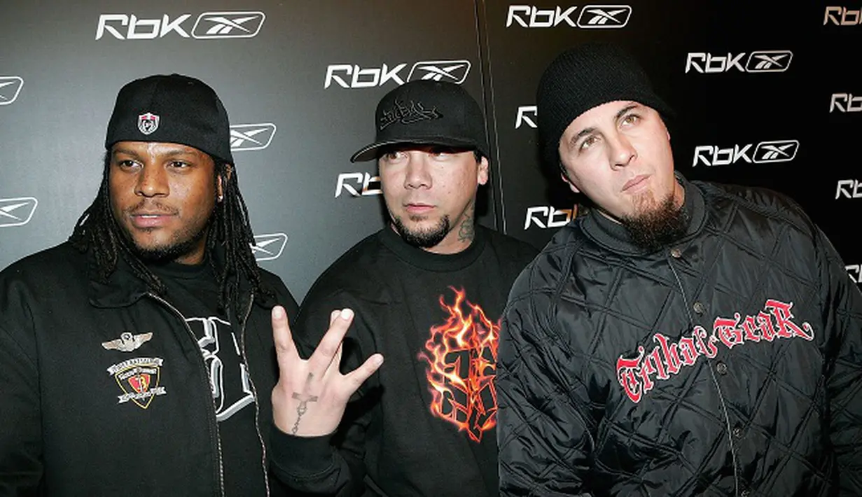 'Kabar tersebut harus diperbaiki kerena sama sekali tak menghargai Kety Perry. Dia sama sekali bukanlah seorang penyanyi latar. Kami mengajak dia untuk ikut berpartisipasi dalam lagu ini,' ujar P.O.D. (AFP/Bintang.com)