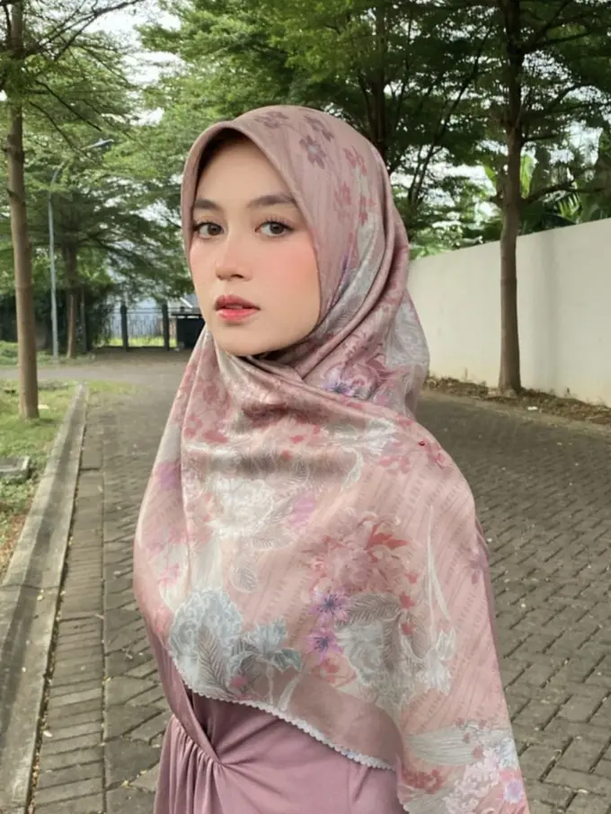 Nabilah eks JKT 48 makin cantik berhijab