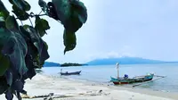 Pulau Sebesi, Lampung. (dok. Instagram @sandysetiawanss/https://www.instagram.com/p/BMaz4QejoZf/Asnida Riani)