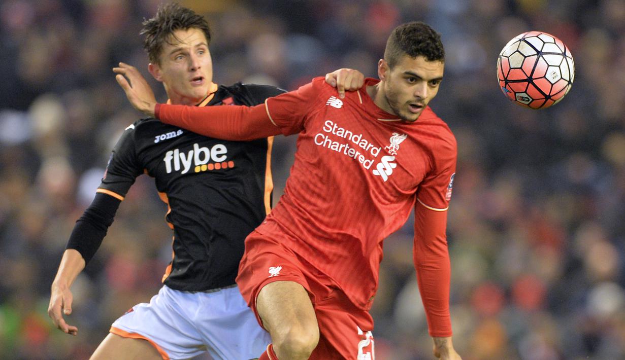 5. Tiago Ilori - Didatangkan dari klub asal Cristiano Ronaldo, Sporting CP pada tahun 2013 dengan lebel pemain muda berbakat. Tetapi bersama Liverpool gagal bersinar dan kini bermain untuk Reading, klub divisi dua Liga Inggris. (AFP/Paul Ellis)