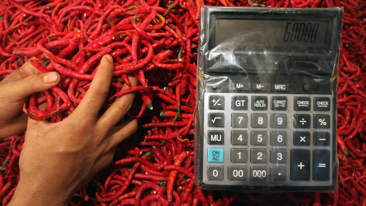 BBM Mau Naik, Harga Cabai Keriting Meroket