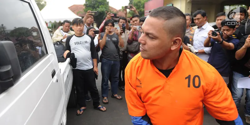 Pecahkan Kaca Mobil di 10 TKP, Finalis Indonesian Idol 2008 Dede Richo di Amankan Polisi