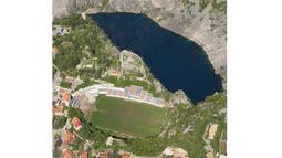 Stadion Gospin Dolac di Kroasia ini merupakan Kandang dari Tim Divisi Tiga NK Imotski dengan kapasitas 4.000 penonton. (Photo/Instagram)