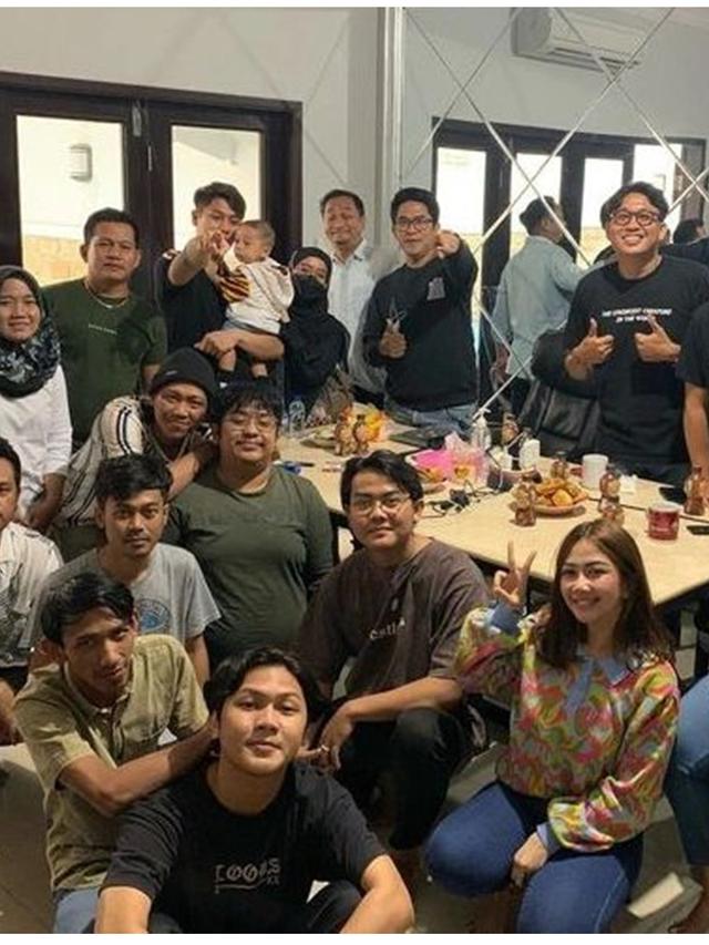 6 Potret Lesti Kejora Temani Rizky Billar Pasca Kasus KDRT, Curi Perhatian