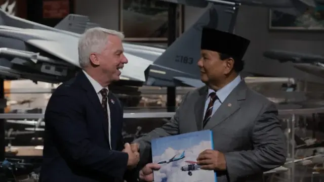 Menhan Prabowo memastikan Indonesia akan membeli jet tempur F-15EX besutan Boeing Company. (kemhan.go.id)