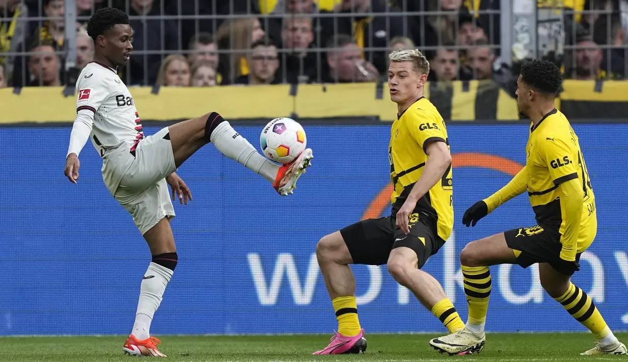 Dortmund vs Bayer Leverkusen akan kembali bertemu akhir pekan depan, dan hasil pertandingan tersebut bisa menentukan siapa yang akan menempati peringkat keempat. (AP Photo/Martin Meissner)