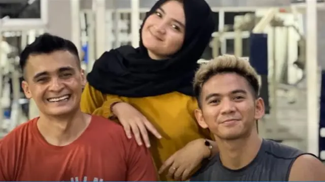 6 Potret Kedekatan Ridho DA dan Calon Ayah Mertua, Kompak Nge-gym Bareng