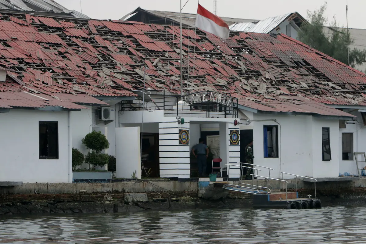 Bangunan Imbas Ledakan Gudang Amunisi TNI AL